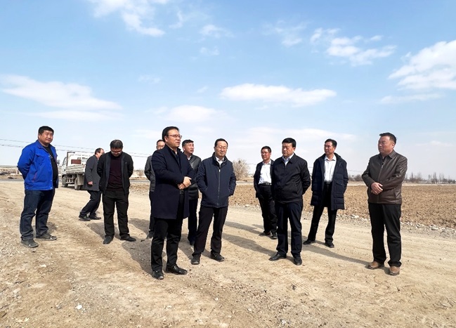 振興種業(yè)在行動,敦煌種業(yè)牽手奧凱種機(jī)、大禹節(jié)水現(xiàn)場對接推進(jìn)千畝智慧種業(yè)示范園區(qū)建設(shè)項目